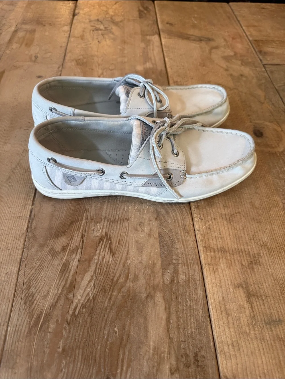 Sperry Men's White Canvas Boat Shoes with Lace Tie